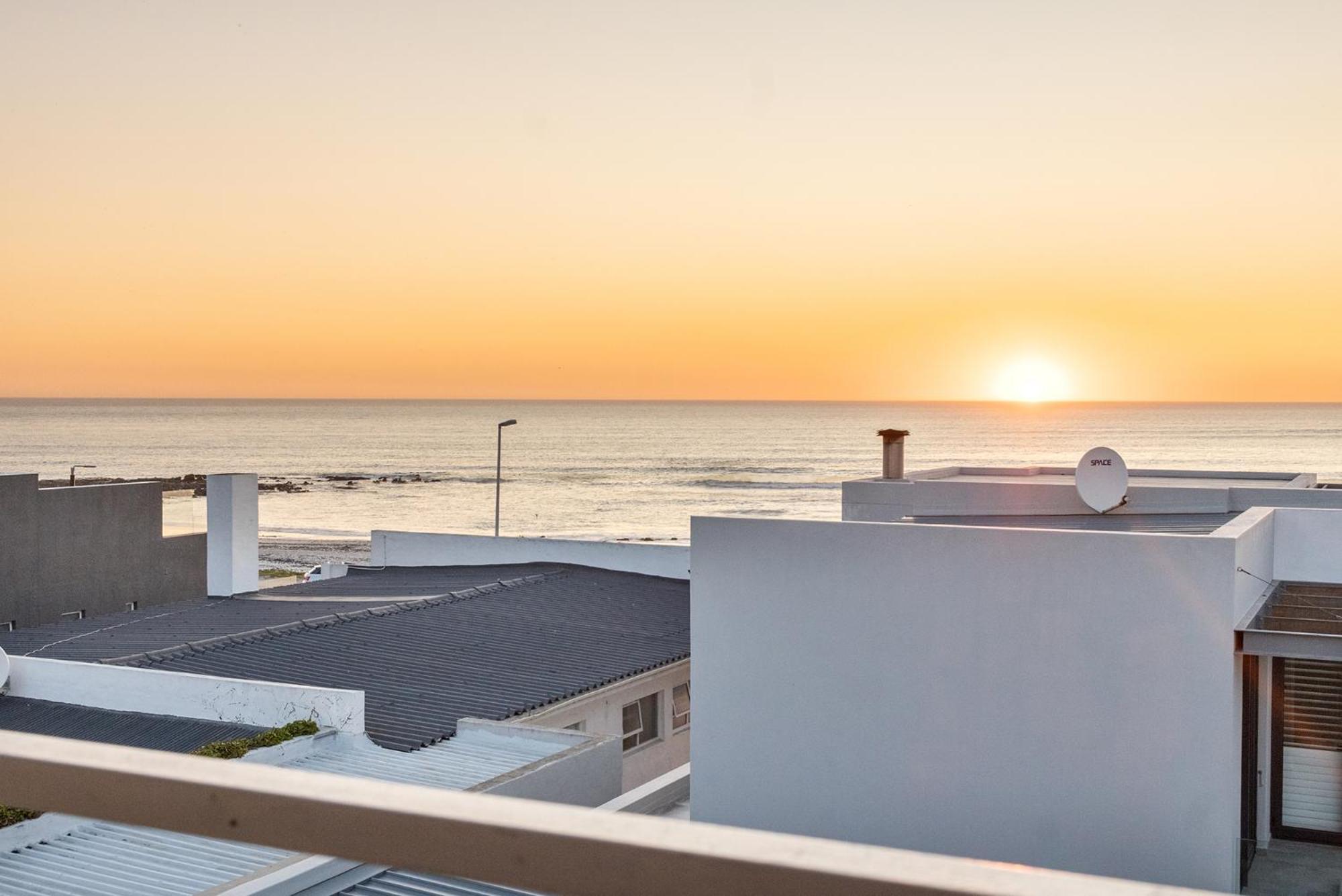 The Sandcastle Guesthouse - Melkbosstrand Zewnętrze zdjęcie